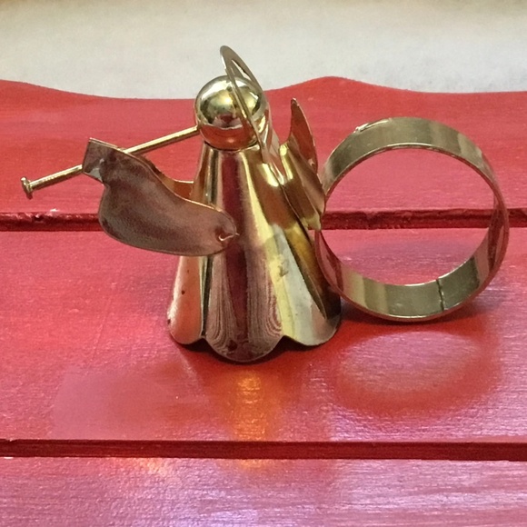 6 silver plated angel napkin holders, trumpeting angels napkin holders -used - Picture 3 of 9